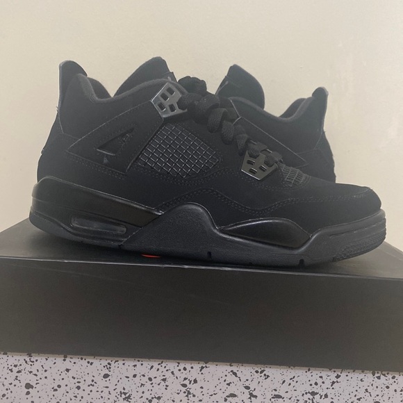 Air Jordan 4 Retro Blacks Cat size 6 mens - Picture 1 of 7